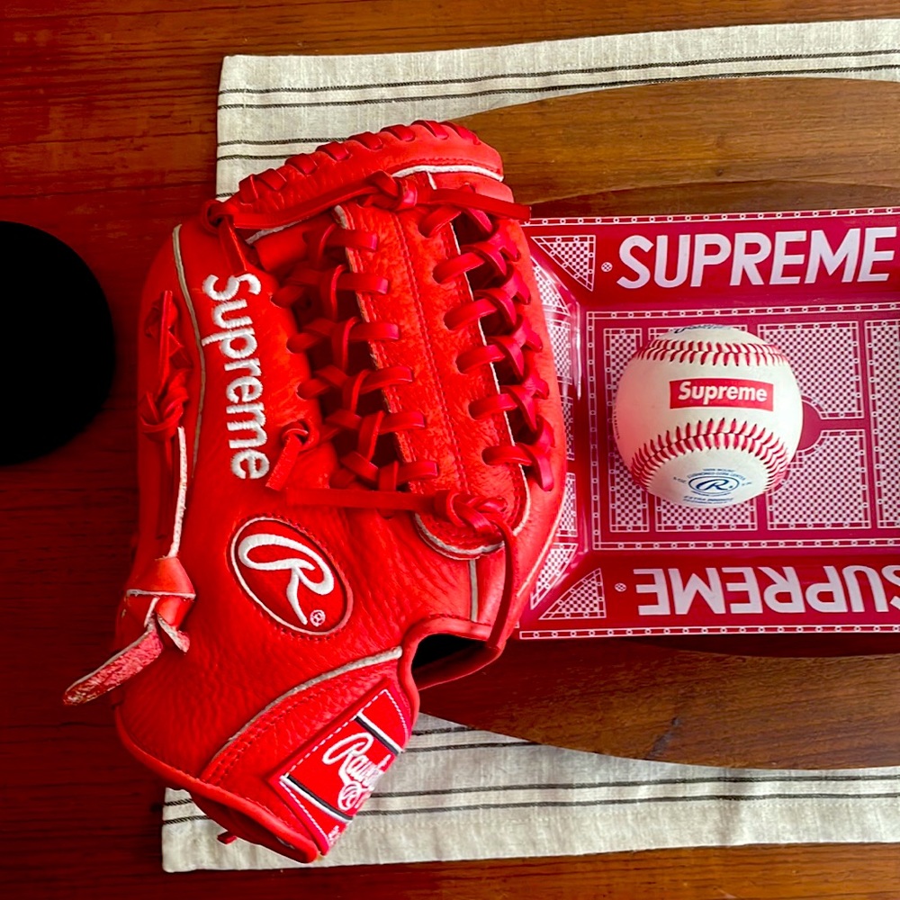 Supreme x Rawlings baseball and glove